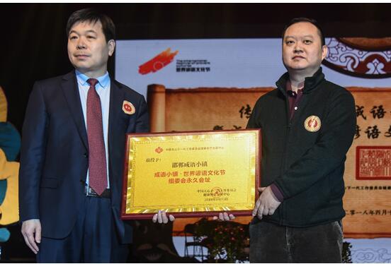 3377官网-CF手游惨叫鸡评测 颜值神器搞怪鼻祖(图1) 3377官网