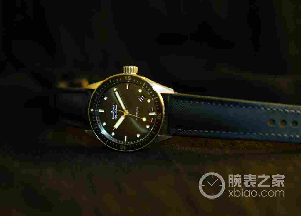 3377官网-CF手游惨叫鸡评测 颜值神器搞怪鼻祖(图3) 3377官网