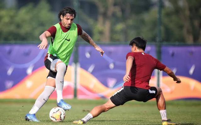 中超:河北中原幸福VS石家庄永昌-3377app(图2)
中超:河北中原幸福VS石家庄永昌-3377app(图2)