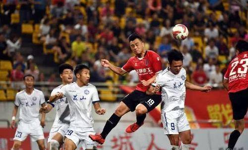 ‘3377app’
四川足球曙光明起 成都兴城成争冠大热门 优必选保级基本无忧(图6)